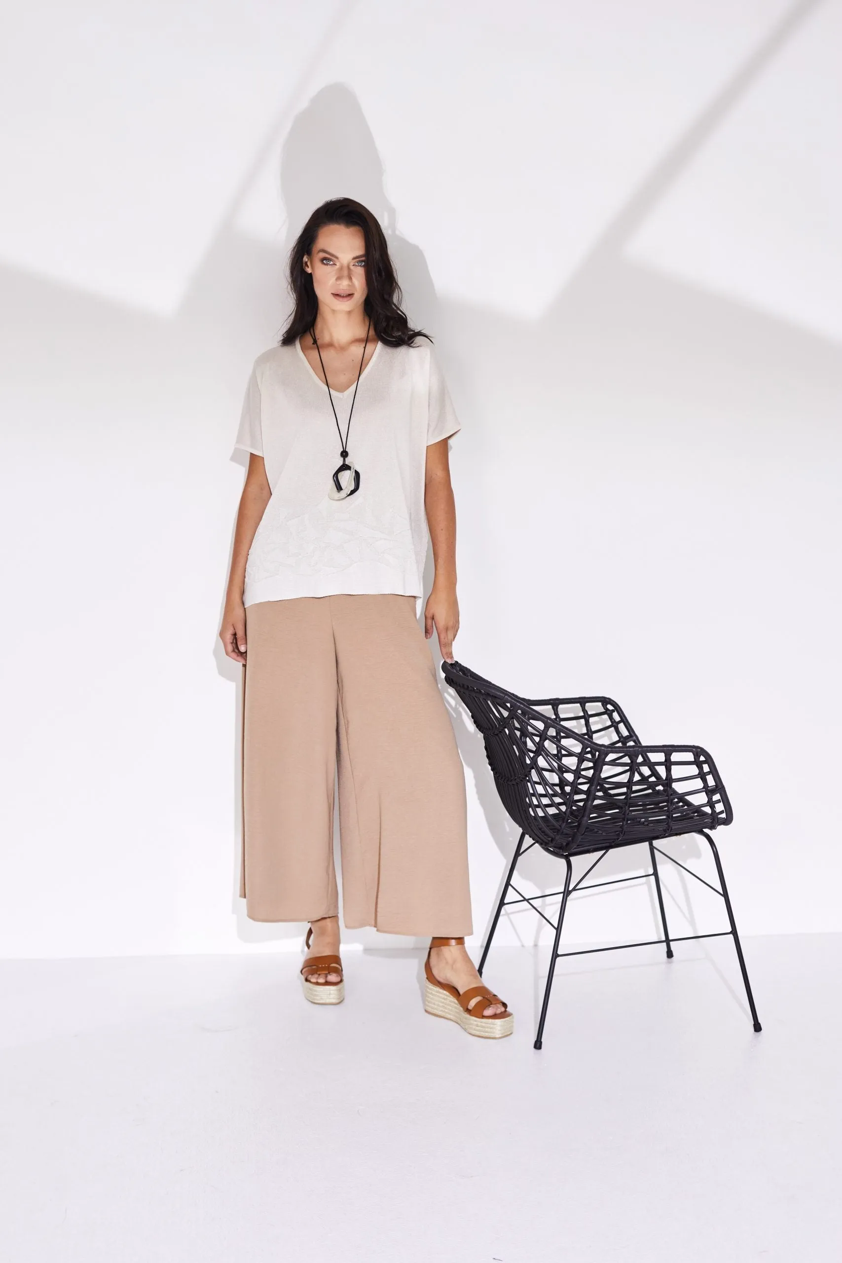 Naya Summer wide leg trousers with elastic waist. Tan  Nas24274